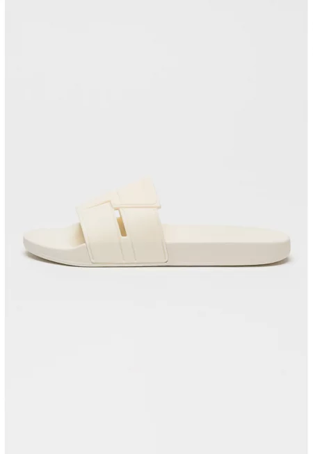 Чехли с лого