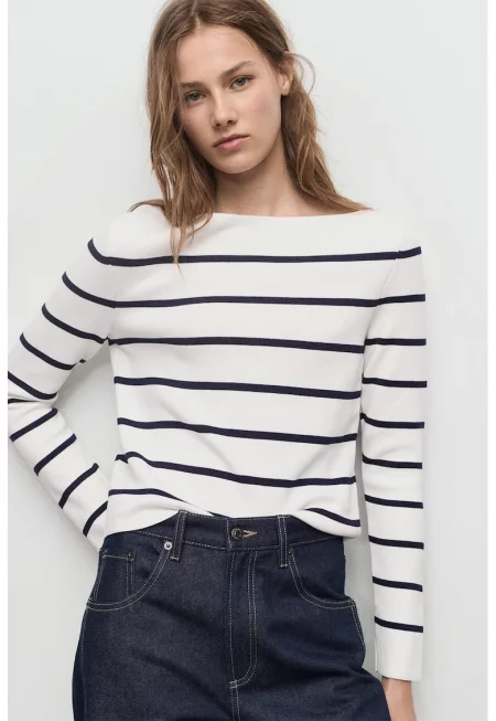 Пуловер с деколте тип лодка