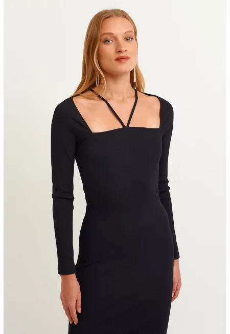 Рокля с дълги ръкави - Черен