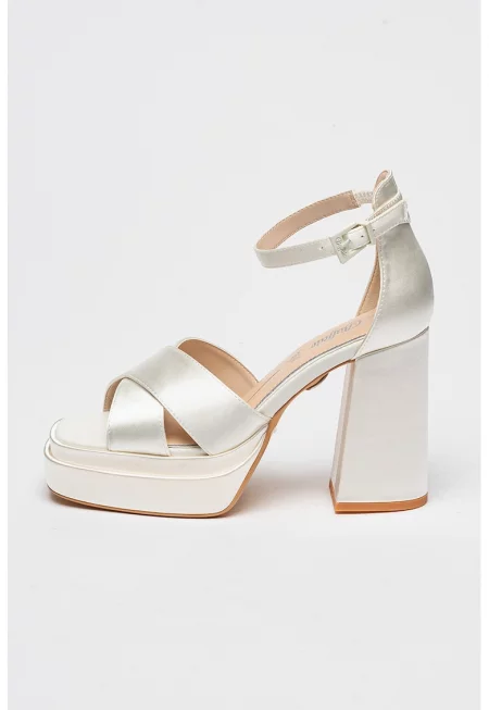 Сатинирани сандали Bonny Cross с масивен ток - Мръснобял