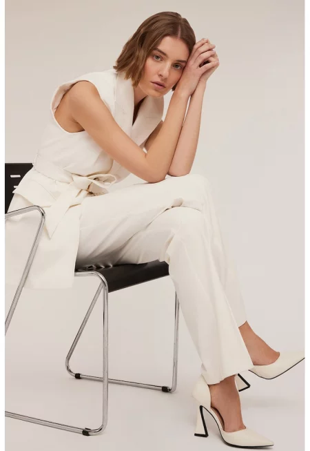 Елек с колан - Мръснобял