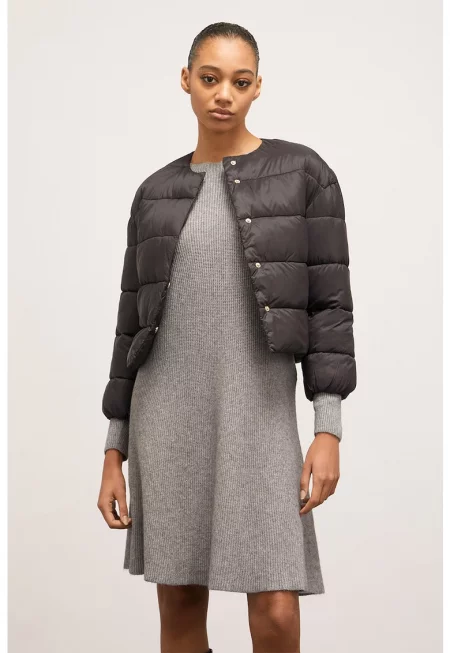 Капитонирано яке с колан