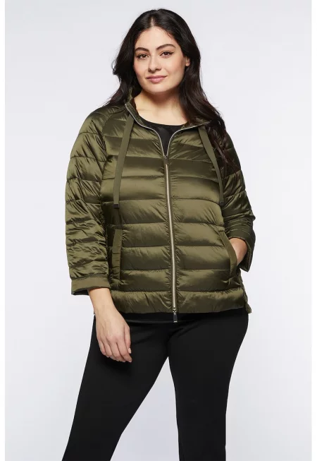 Капитонирано зимно яке със странини джобове