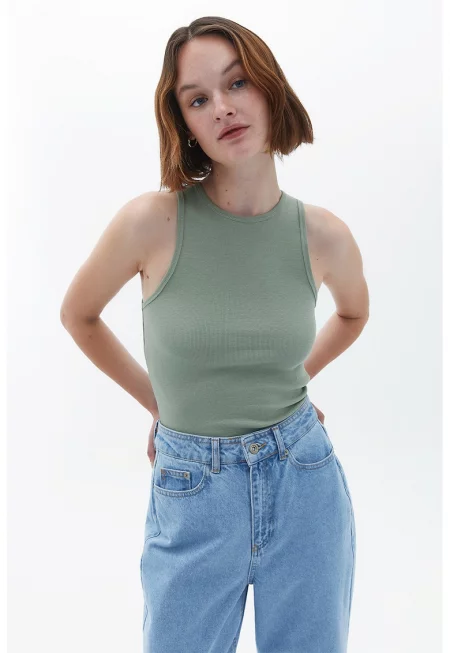 Къс топ с памук