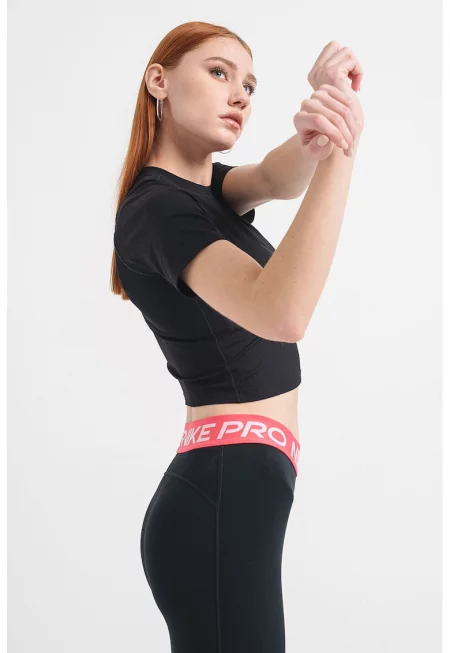 Къса тениска с овално деколте - Черен