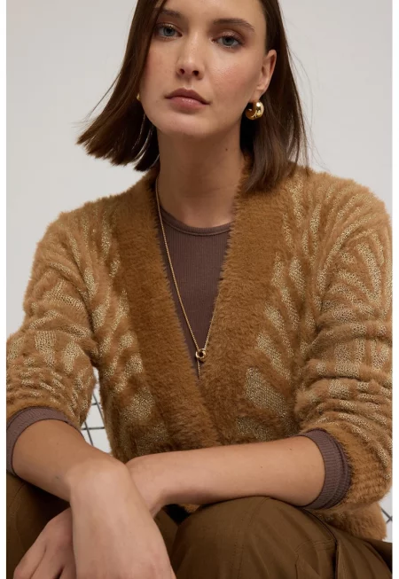 Мъхеста жилетка с животински принт