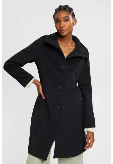 Палто с вълна и джобове