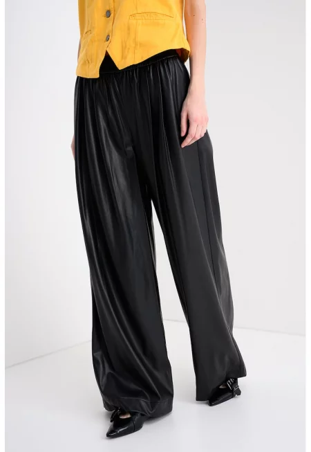 Панталон от еко кожа с широк крачол