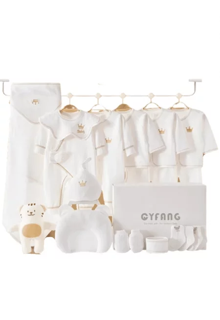 Подаръчен комплект бебешки дрехи 18 части Корона - Бял