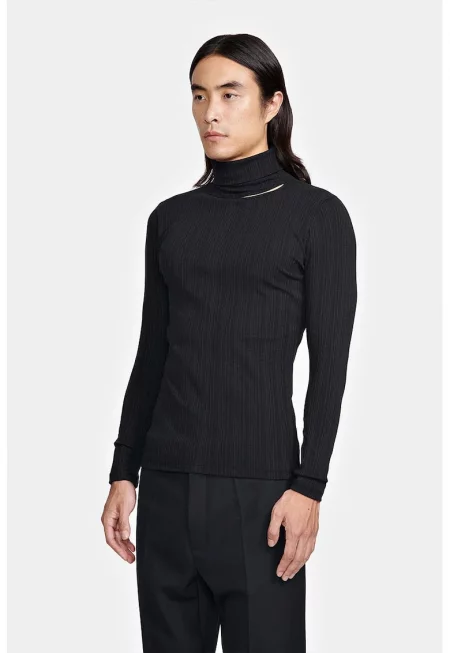 Прилепнала блуза с висока яка и изрез - Черен