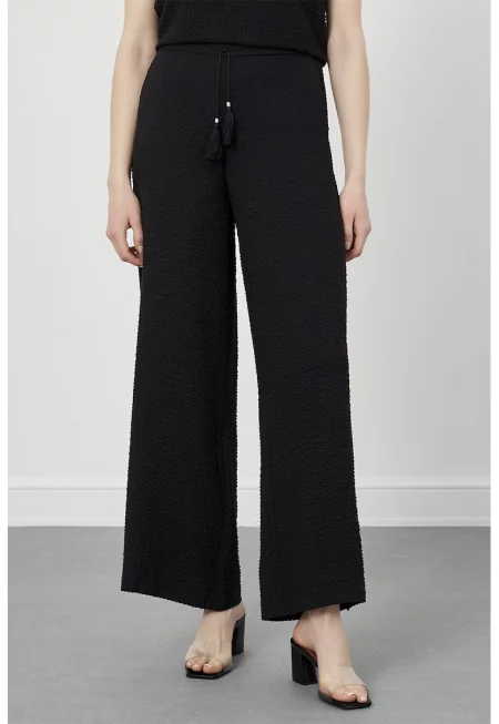 Релефен панталон с широк крачол