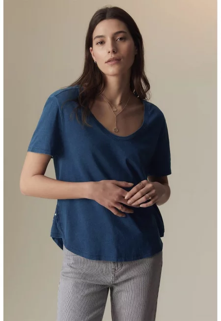 Тениска от памук с овално деколте
