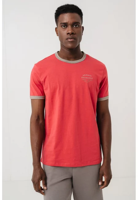 Тениска с овално деколте