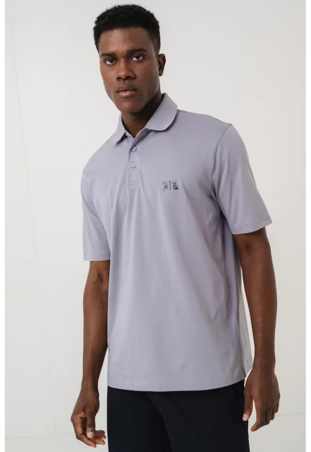 Тениска с яка и контрастно лого