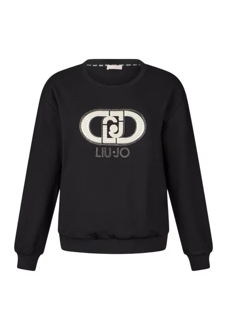 Блуза с овално деколте