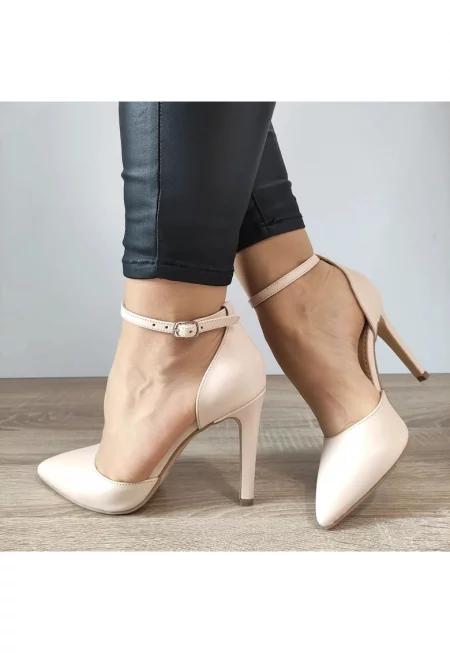 Елегантни дамски обувки