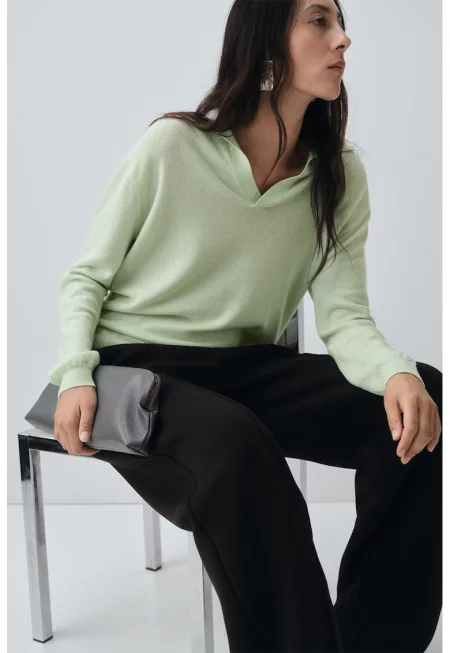 Фино плетен вълнен пуловер с паднали ръкави