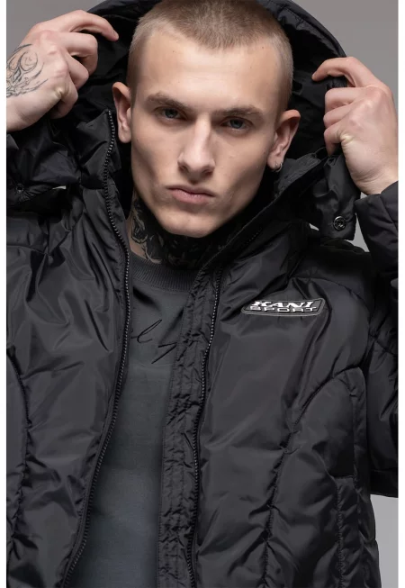 Капитонирано зимно яке с качулка - Черен