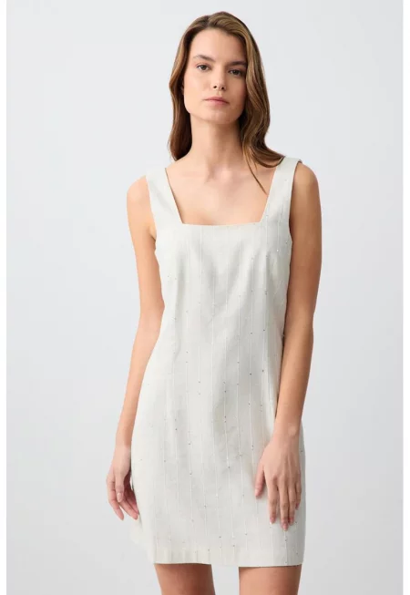 Къса рокля с квадратно деколте - Светло сив