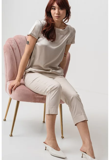 Скъсен панталон със средновисока талия - Бледожълт