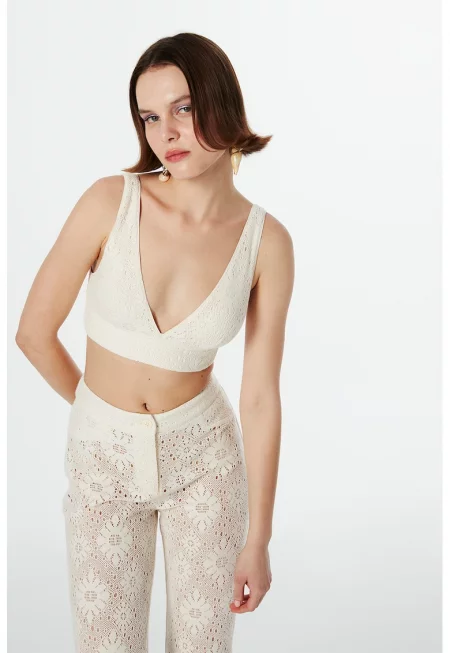 Скъсен топ с шпиц