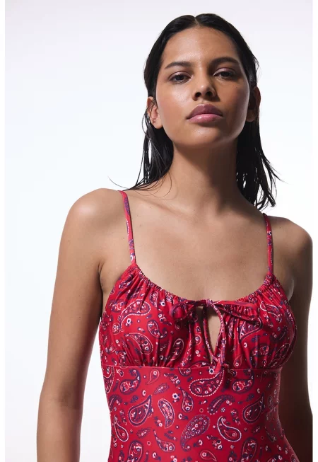 Цял бански с десен - Червен/Черен/Мръснобял