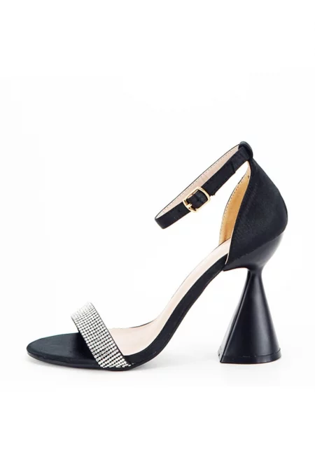 Елегантни черни сандали с коничен ток BD117 129 15024
