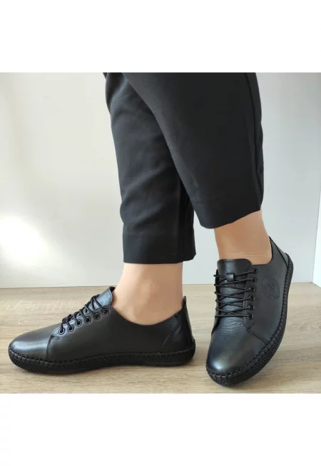Ежедневни дамски обувки  24600 Black - черни - Черен