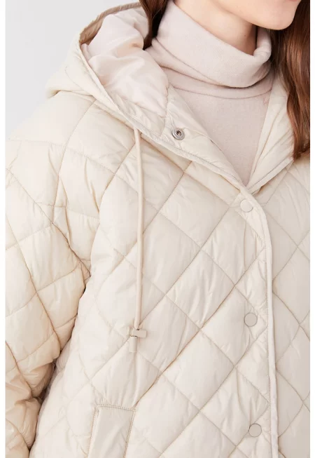 Капитонирано зимно яке с качулка