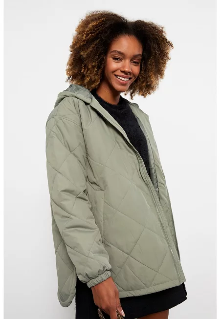 Капитонирано зимно яке с качулка