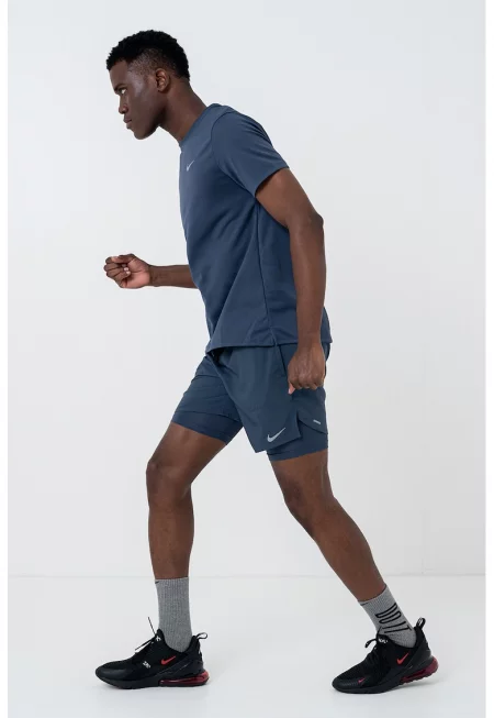 Къс панталон Stride за бягане с Dri-Fit и дизайн 2в1