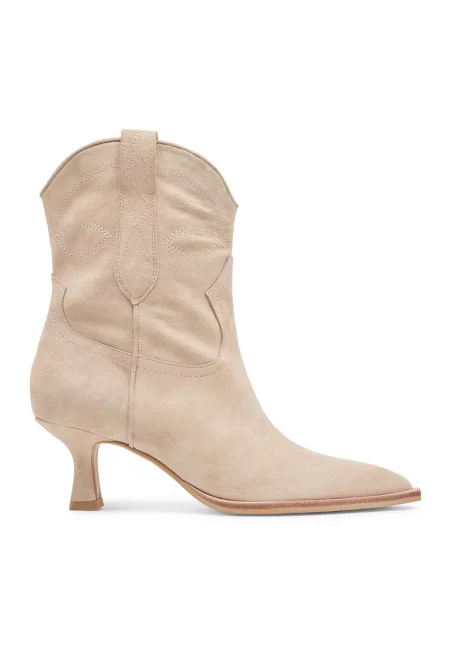 Кожени ботуши с ток - Светло бежово