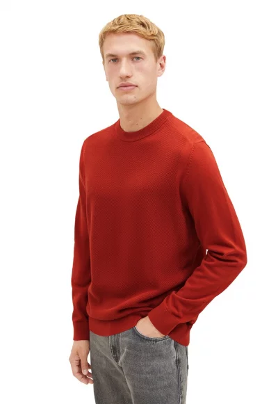 Памучен пуловер с овално деколте