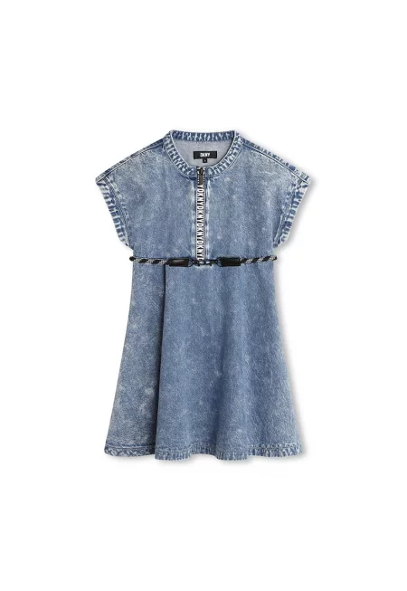 Разкроена дънкова рокля