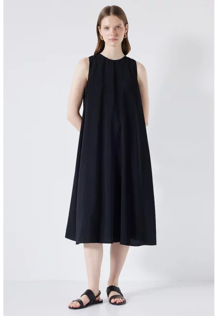 Разкроена рокля - Черен