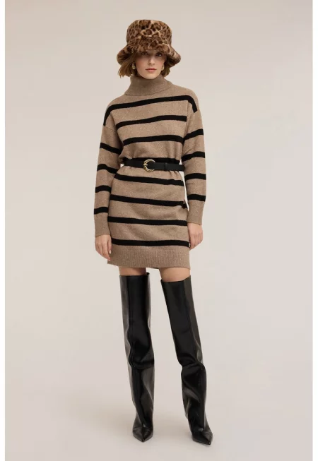 Рокля-пуловер с вълна