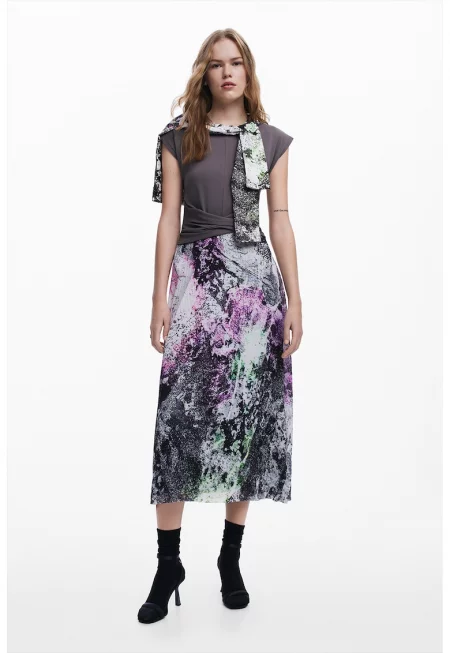 Рокля с дизайн 2 в 1 и къси ръкави