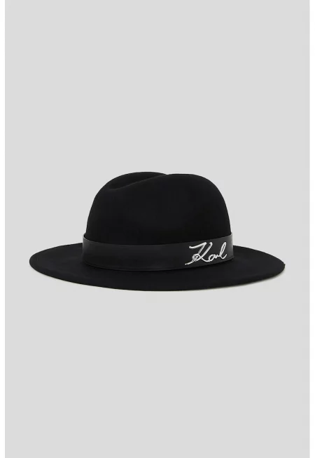 Шапка с вълна