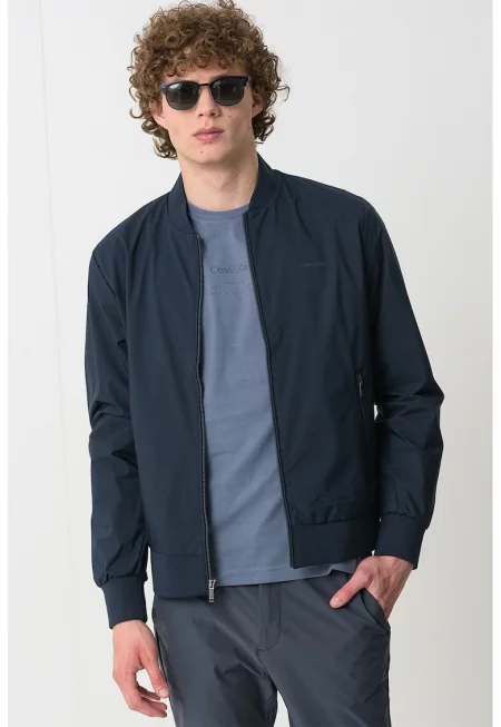 Бомбър яке с джобове с цип