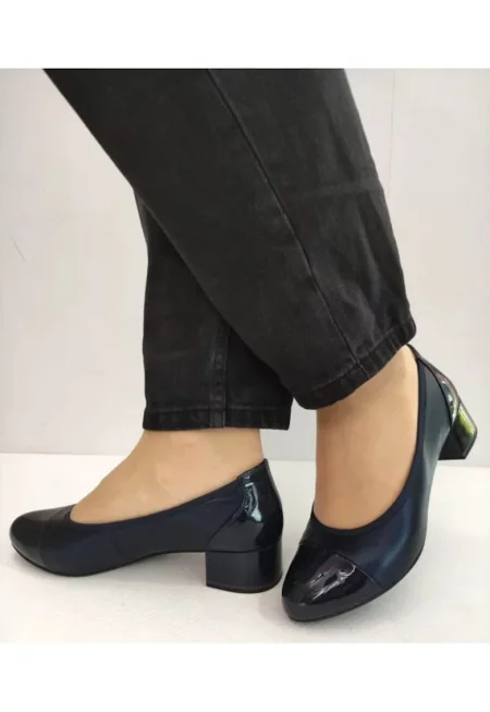 Дамски обувки  22500-42 - Елегантни в перлено синьо с лак - синьо