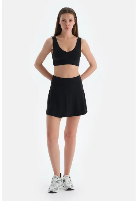 Къса пола-панталон със средновисока талия