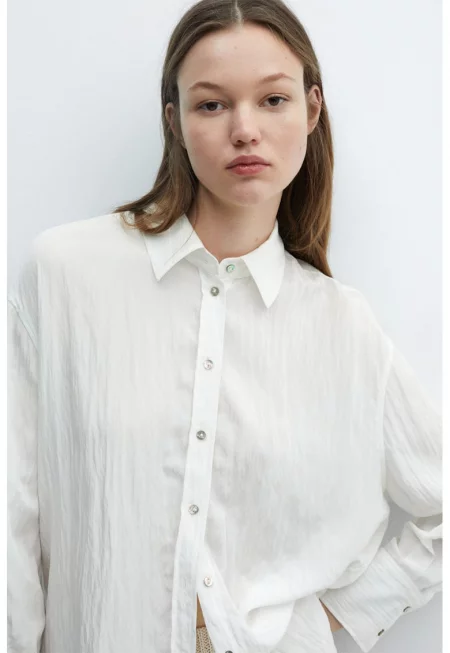 Крепирана риза