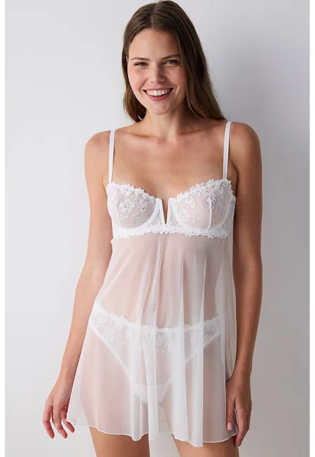Мрежесто неглиже с ефирен дизайн - Бял