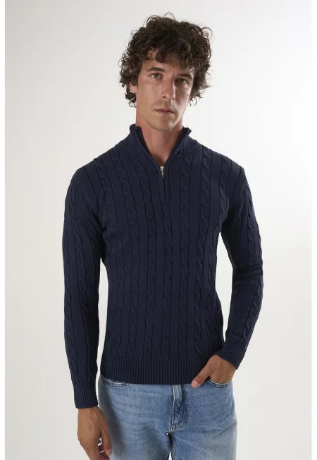 Пуловер с къс цип