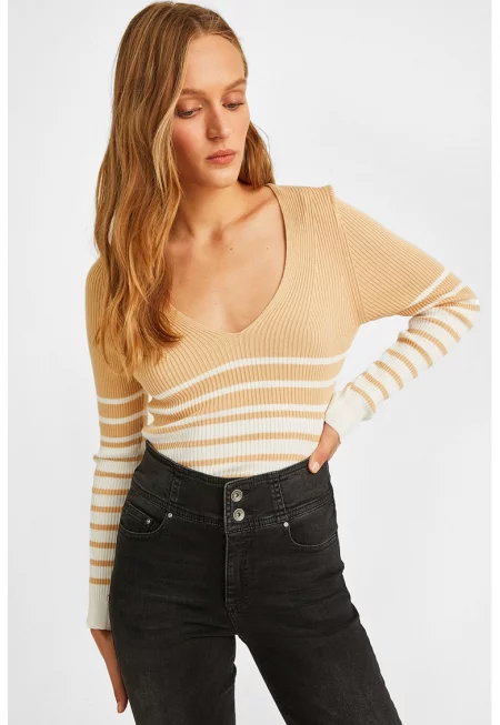 Слим пуловер с рипс и райе