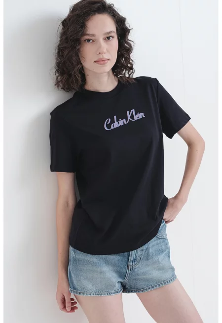 Тениска с овално деколте и лого