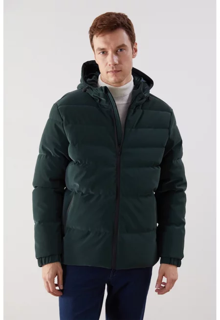 Ватирано зимно яке с качулка - Бледозелен
