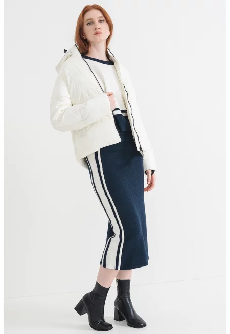 Зимно влагоотвеждащо яке с качулка - Мръснобял