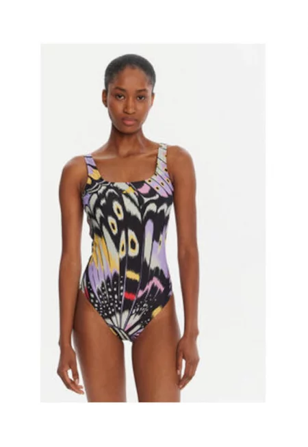 Бански костюм с кръгло деколте