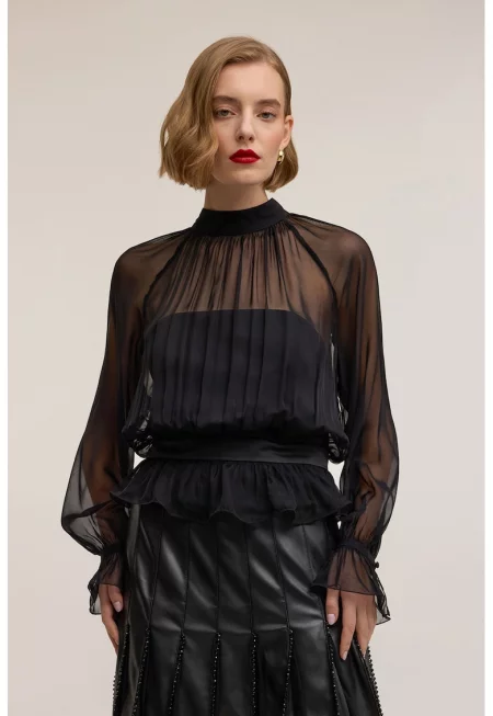 Блуза с дълги ръкави и полупрозрачни панели